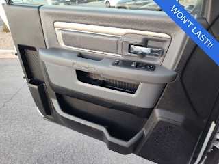 ram ram 1500 classic 2020 3C6JR6DT5LG189835 image ram ram 1500 classic 2020 3C6JR6DT5LG189835 image
